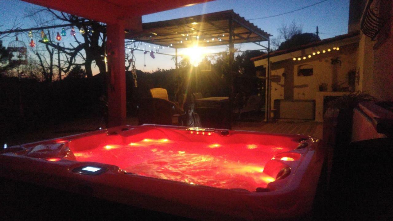 Gite Lapaz/Jacuzzi Prive/Piscine Draguignan Exteriér fotografie
