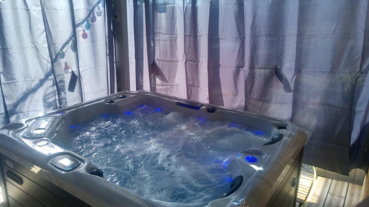 Gite Lapaz/Jacuzzi Prive/Piscine Draguignan Exteriér fotografie